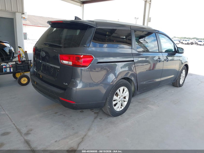 2017 Kia SEDONA VIN KNDMB5C17H6245061 IAAI salvage auction — NORMAL WEAR, Clear (Florida), sold $975 on 2026-07-22 (photo 4)
