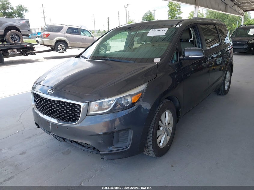 2017 Kia SEDONA VIN KNDMB5C17H6245061 IAAI salvage auction — NORMAL WEAR, Clear (Florida), sold $975 on 2026-07-22 (photo 6)
