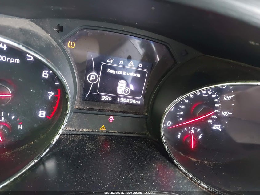 2017 Kia SEDONA VIN KNDMB5C17H6245061 IAAI salvage auction — NORMAL WEAR, Clear (Florida), sold $975 on 2026-07-22 (photo 7)