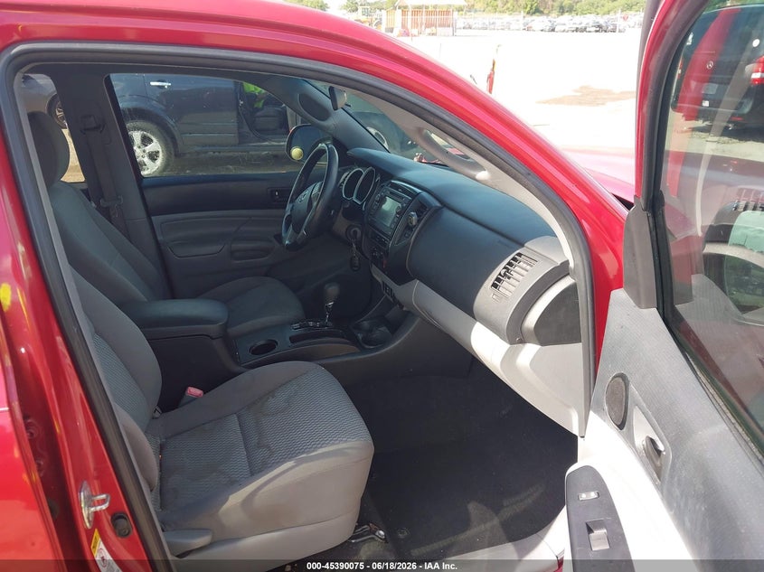 2013 Toyota Tacoma VIN 5TFJX4CN6DX034861 IAAI salvage auction — FRONT END, Clear (Florida), sold $5,800 on 2026-07-30 (photo 5)
