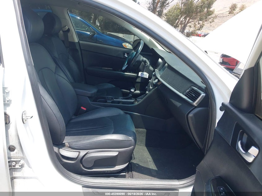 2019 Kia Optima VIN 5XXGU4L13KG304116 IAAI salvage auction — NORMAL WEAR, Clear - Dealer Only (California), sold $3,150 on 2026-07-21 (photo 5)