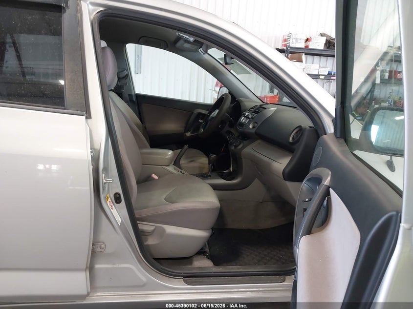 2007 Toyota Rav4 VIN JTMBK33V676016254 IAAI salvage auction — LEFT & RIGHT, Clear (Colorado), sold $825 on 2026-07-22 (photo 5)