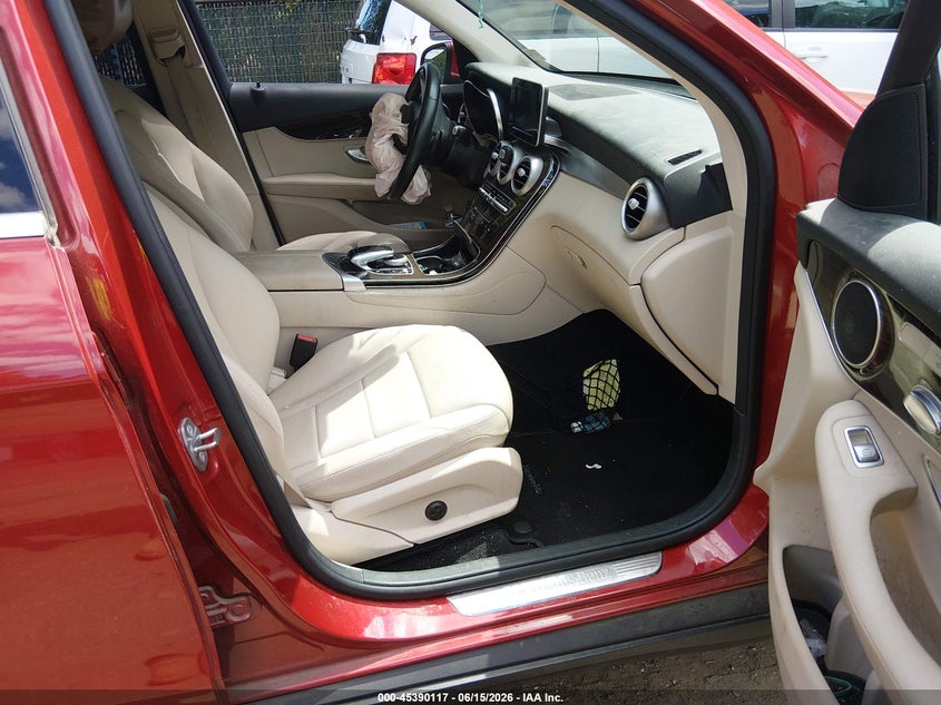 2017 Mercedes-benz Glc VIN WDC0G4JBXHF113475 IAAI salvage auction — FRONT END, Salvage (Virginia), sold $5,000 on 2026-07-16 (photo 5)