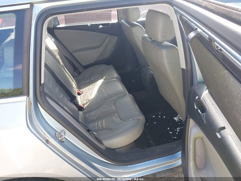 2007 Volkswagen Passat VIN WVWVU73C97E001315 IAAI salvage auction — NORMAL WEAR, Clear (Indiana), sold $450 on 2026-07-22 (photo 8)