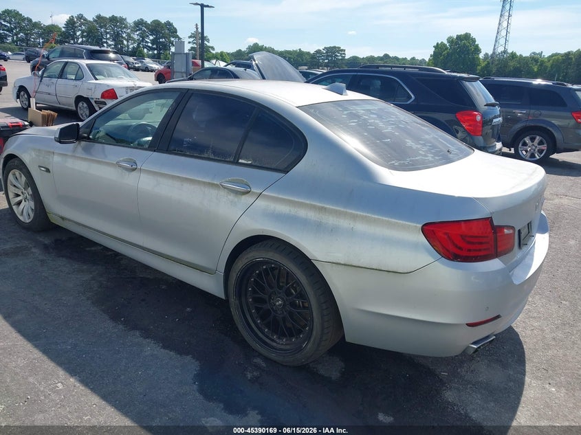 2011 BMW 5 series VIN WBAFR9C50BC270551 IAAI salvage auction — NORMAL WEAR, Clear (Georgia), sold $850 on 2026-07-29 (photo 3)