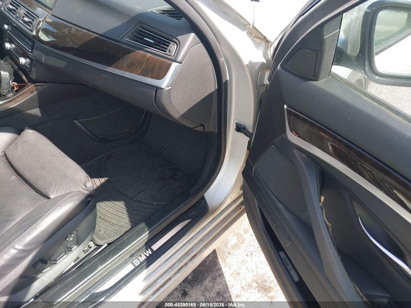2011 BMW 5 series VIN WBAFR9C50BC270551 IAAI salvage auction — NORMAL WEAR, Clear (Georgia), sold $850 on 2026-07-29 (photo 5)