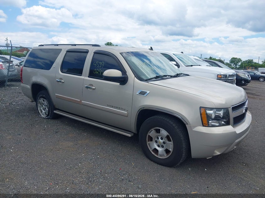 2007 Chevrolet Suburban 1500 VIN 1GNFC16J57J322376 IAAI salvage auction — NORMAL WEAR, Clear (Virginia), sold $800 on 2026-07-07 (photo 1)