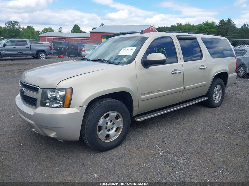 2007 Chevrolet Suburban 1500 VIN 1GNFC16J57J322376 IAAI salvage auction — NORMAL WEAR, Clear (Virginia), sold $800 on 2026-07-07 (photo 2)