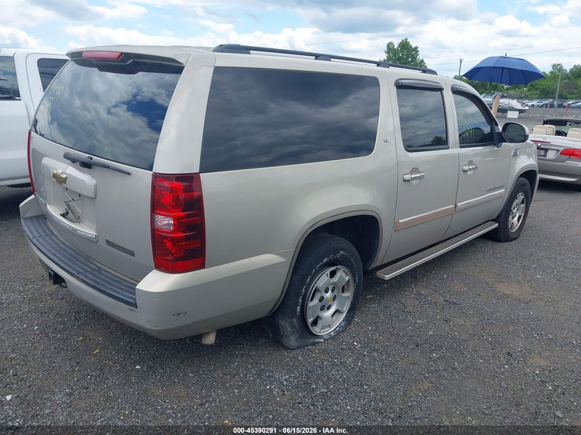 2007 Chevrolet Suburban 1500 VIN 1GNFC16J57J322376 IAAI salvage auction — NORMAL WEAR, Clear (Virginia), sold $800 on 2026-07-07 (photo 4)