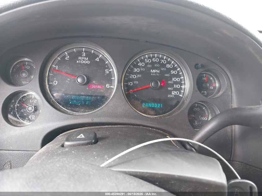 2007 Chevrolet Suburban 1500 VIN 1GNFC16J57J322376 IAAI salvage auction — NORMAL WEAR, Clear (Virginia), sold $800 on 2026-07-07 (photo 7)