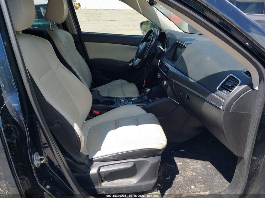 2016 Mazda Cx-5 VIN JM3KE4DY5G0696437 IAAI salvage auction — NORMAL WEAR, Clear (Massachusetts), sold $2,825 on 2026-07-17 (photo 5)