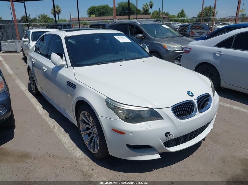 2008 BMW M5 VIN WBSNB93558CX09506 IAAI salvage auction — NORMAL WEAR, Clear - Dealer Only (California), sold $7,550 on 2026-07-28 (photo 1)