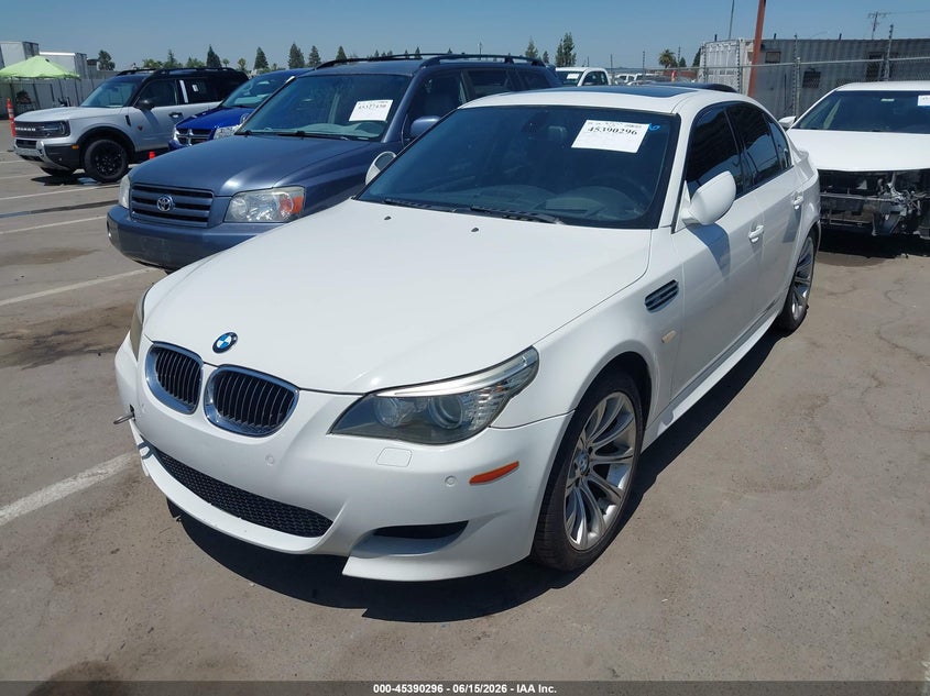 2008 BMW M5 VIN WBSNB93558CX09506 IAAI salvage auction — NORMAL WEAR, Clear - Dealer Only (California), sold $7,550 on 2026-07-28 (photo 2)