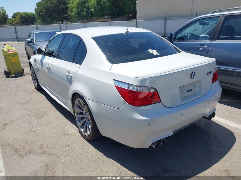 2008 BMW M5 VIN WBSNB93558CX09506 IAAI salvage auction — NORMAL WEAR, Clear - Dealer Only (California), sold $7,550 on 2026-07-28 (photo 3)