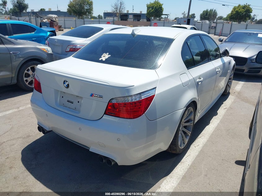 2008 BMW M5 VIN WBSNB93558CX09506 IAAI salvage auction — NORMAL WEAR, Clear - Dealer Only (California), sold $7,550 on 2026-07-28 (photo 4)