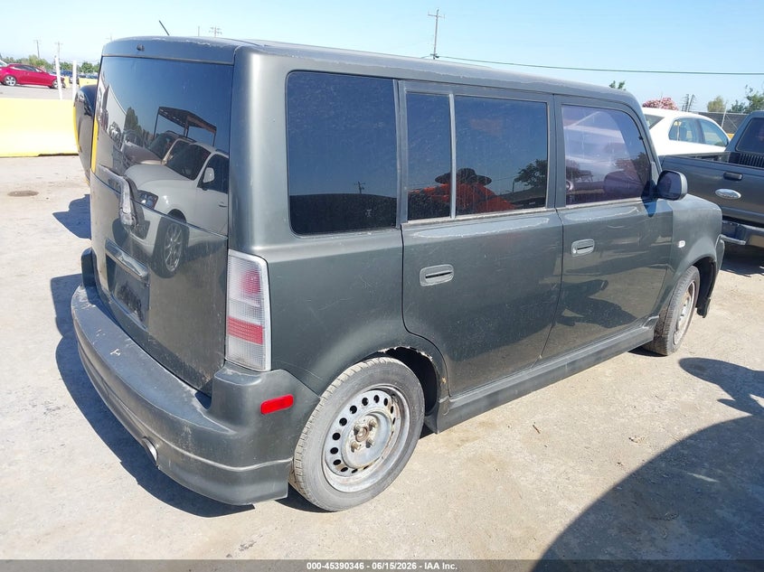 2004 Scion Xb VIN JTLKT334X40147338 IAAI salvage auction — NORMAL WEAR, Clear - Dealer Only (California), sold $400 on 2026-07-09 (photo 4)