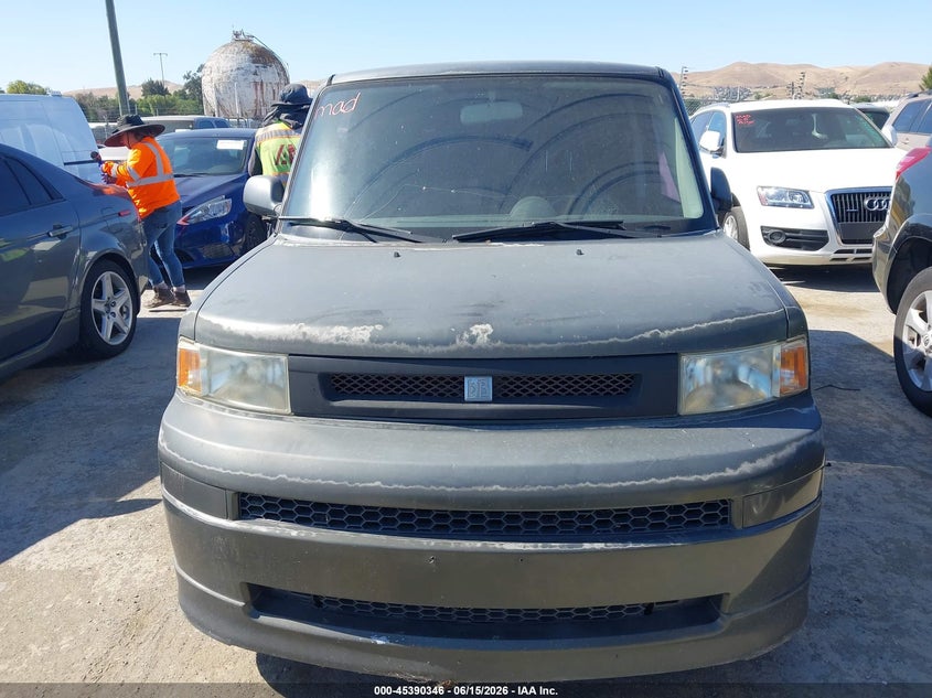 2004 Scion Xb VIN JTLKT334X40147338 IAAI salvage auction — NORMAL WEAR, Clear - Dealer Only (California), sold $400 on 2026-07-09 (photo 6)