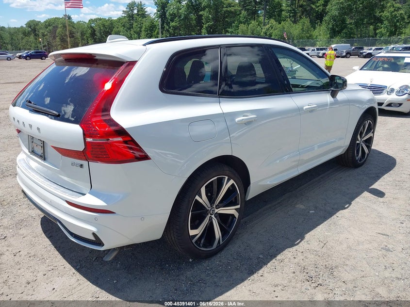 2025 Volvo Xc60 VIN YV4M12RM2S1082050 IAAI salvage auction — REAR END, Salvage (Massachusetts), sold $24,200 on 2026-08-06 (photo 4)