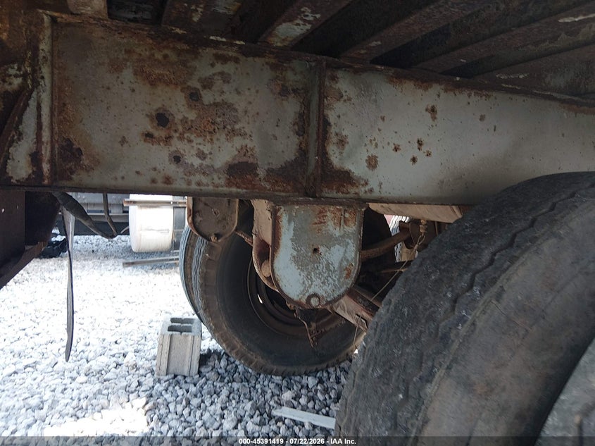 1982 Cargo Trailer VIN 1B01A4521CS100151 IAAI salvage auction — ALL OVER, Clear (Oklahoma), sold $100 on 2026-09-29 (photo 7)