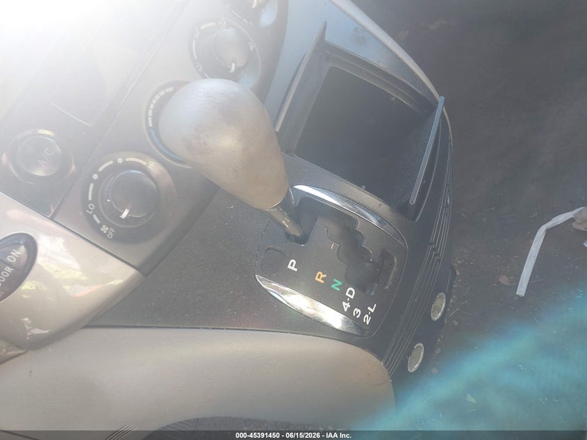 2008 Toyota Sienna VIN 5TDZK23C48S223914 IAAI salvage auction — NORMAL WEAR, Clear (South Carolina), sold $600 on 2026-07-14 (photo 6)