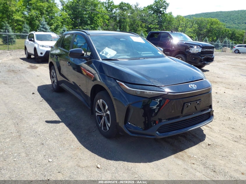 2024 Toyota Bz4x VIN JTMABACA2RA072933 — IAAI salvage auction photo