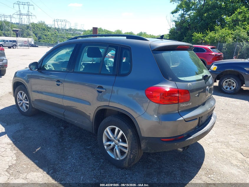 2015 Volkswagen Tiguan VIN WVGBV7AX5FW581608 IAAI salvage auction — NORMAL WEAR, Clear (Pennsylvania), sold $1,200 on 2026-07-24 (photo 3)