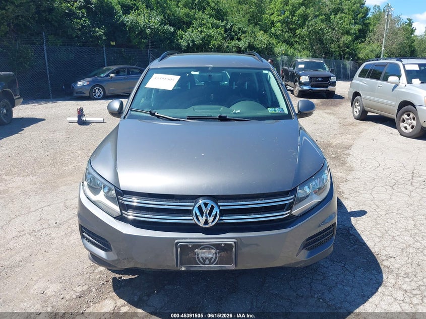 2015 Volkswagen Tiguan VIN WVGBV7AX5FW581608 IAAI salvage auction — NORMAL WEAR, Clear (Pennsylvania), sold $1,200 on 2026-07-24 (photo 6)