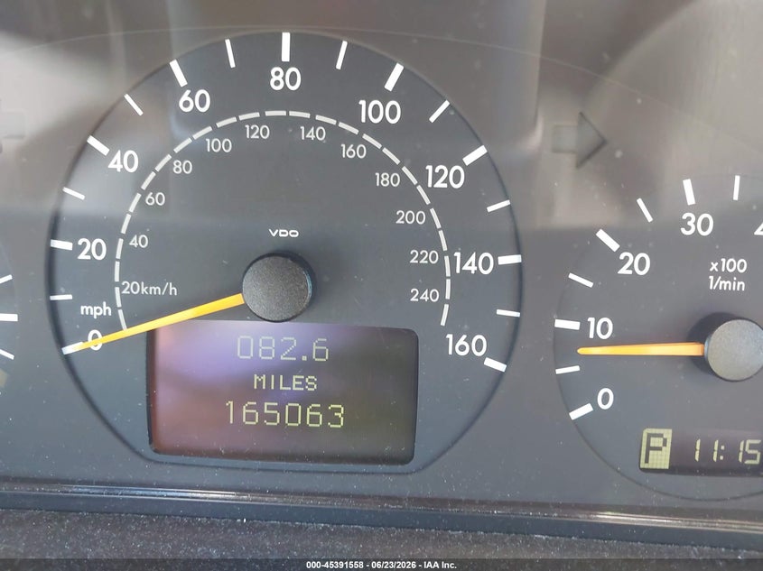 2000 Mercedes-benz E-class VIN WDBJF65J5YA978988 IAAI salvage auction — NORMAL WEAR, Original (Kentucky), sold $525 on 2026-07-06 (photo 7)