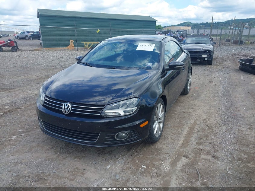 2013 Volkswagen Eos VIN WVWBW8AH3DV003929 IAAI salvage auction — REAR END, Salvage (Pennsylvania), sold $1,200 on 2026-07-07 (photo 2)