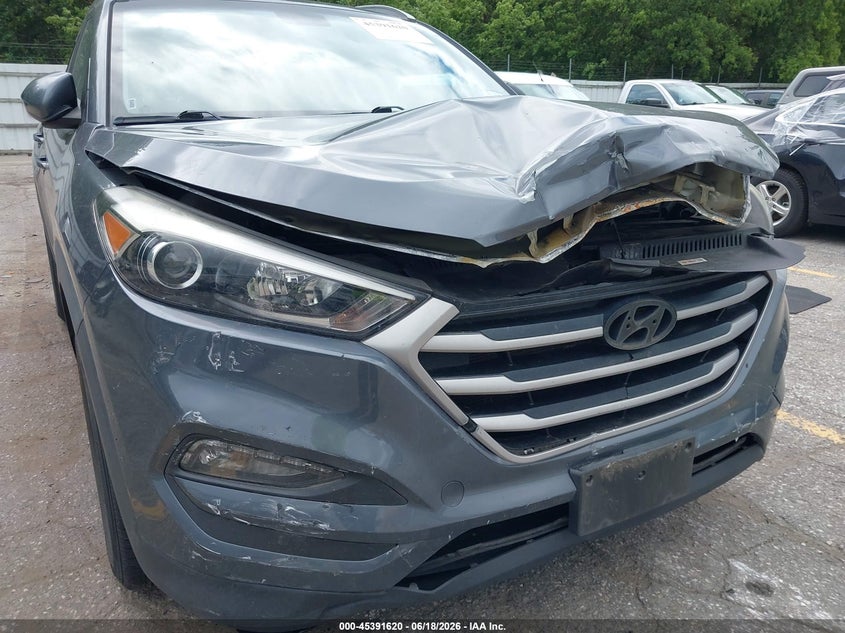 2017 Hyundai Tucson VIN KM8J33A40HU441707 IAAI salvage auction — FRONT END, Salvage Title, sold $3,350 on 2026-08-01 (photo 6)