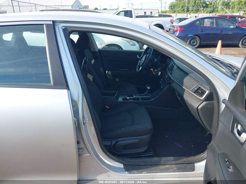 2016 Kia Optima VIN 5XXGT4L35GG076745 IAAI salvage auction — UNKNOWN, Salvage Title, sold $1,150 on 2026-07-23 (photo 5)