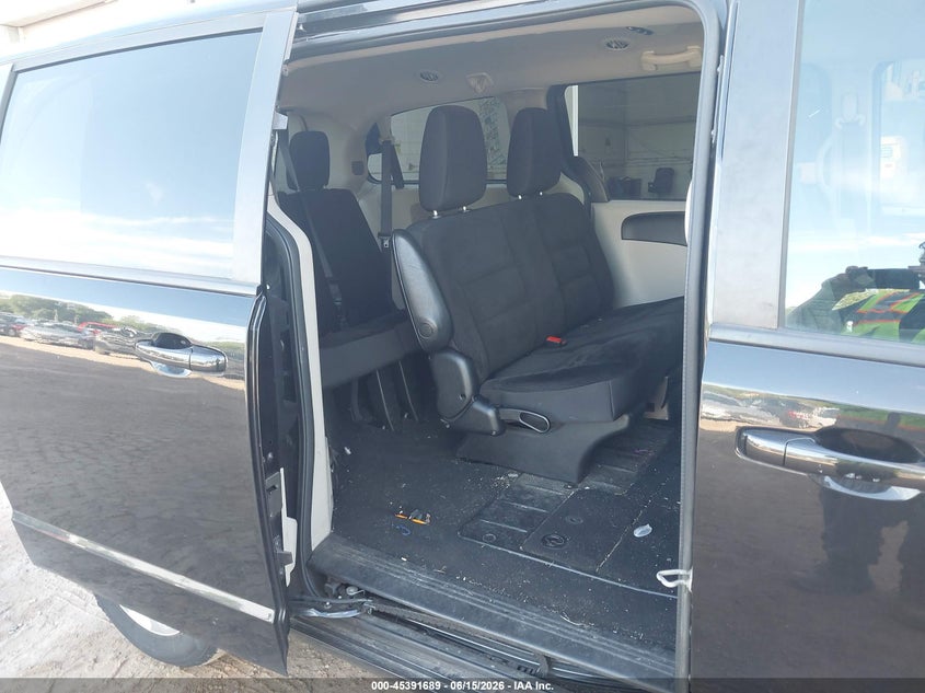 2018 Dodge Grand caravan VIN 2C4RDGBG2JR296581 IAAI salvage auction — FRONT END, Sf97 (Minnesota), sold $7,325 on 2026-08-11 (photo 8)