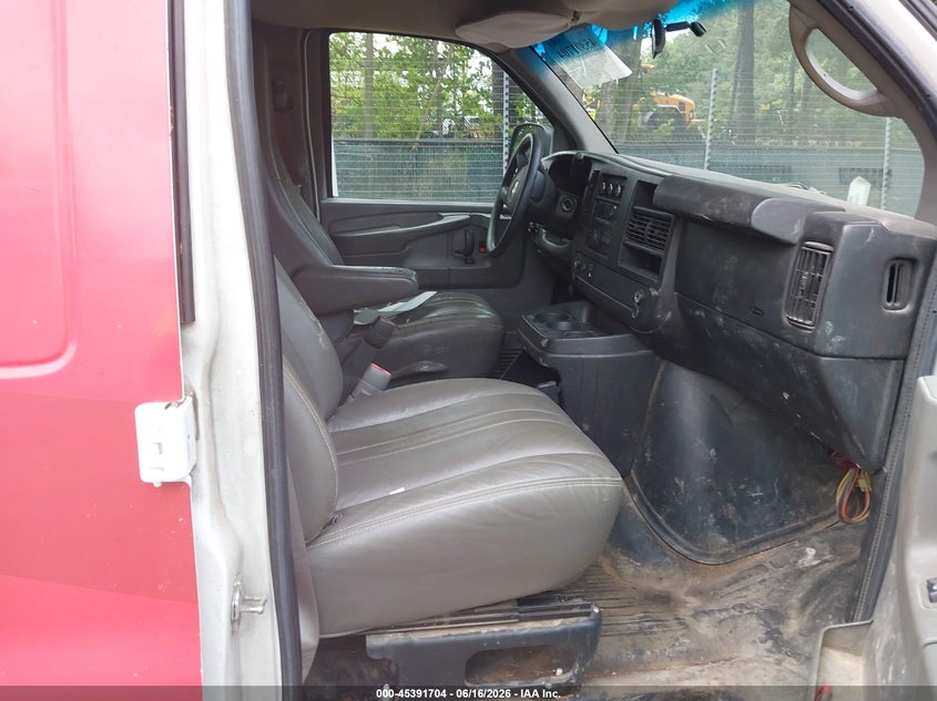 2013 Chevrolet Express VIN 1GCWGFCA3D1135129 IAAI salvage auction — NORMAL WEAR, Enterprise Vehicles Clear Only (Virginia), sold $700 on 2026-07-02 (photo 5)