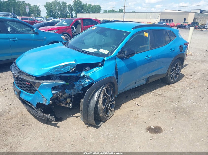 2025 Chevrolet Trax VIN KL77LJEP9SC032932 IAAI salvage auction — LEFT FRONT, Salvage Title, sold $1,300 on 2026-07-29 (photo 2)