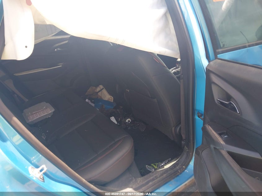 2025 Chevrolet Trax VIN KL77LJEP9SC032932 IAAI salvage auction — LEFT FRONT, Salvage Title, sold $1,300 on 2026-07-29 (photo 8)