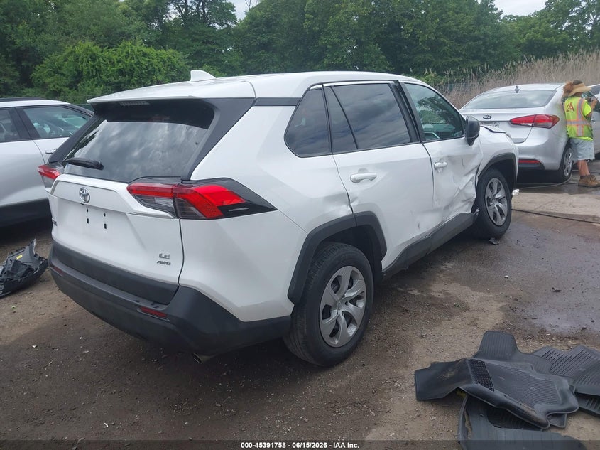 2022 Toyota Rav 4 VIN 2T3F1RFV2NC305275 IAAI salvage auction — SIDE, Salvage Title, sold $7,900 on 2026-08-21 (photo 4)