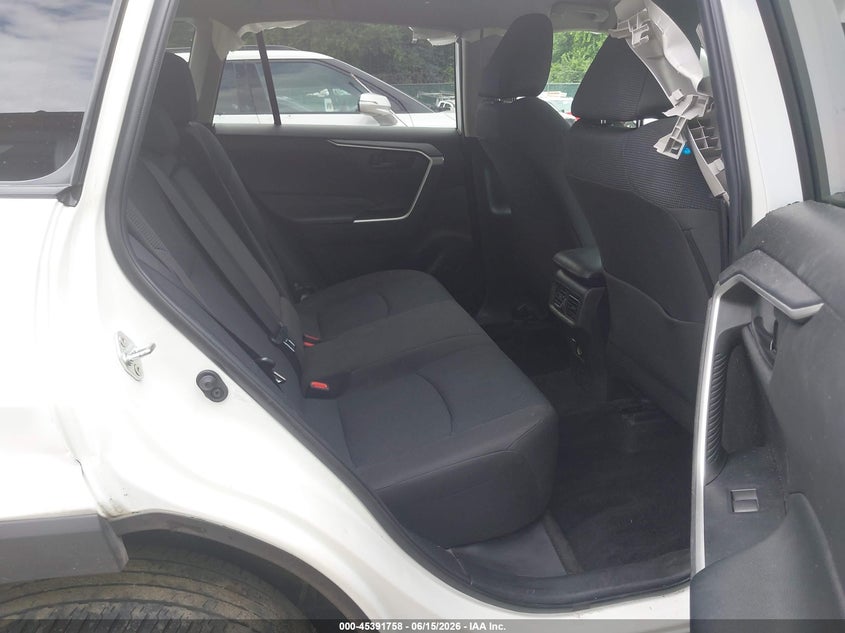 2022 Toyota Rav 4 VIN 2T3F1RFV2NC305275 IAAI salvage auction — SIDE, Salvage Title, sold $7,900 on 2026-08-21 (photo 8)