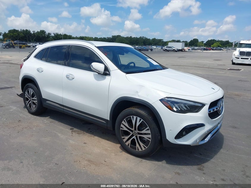 2025 Mercedes-benz Gla-klasse VIN W1N4N4GB0SJ661874 IAAI salvage auction — FRONT & REAR, Salvage Title, sold $9,800 on 2026-08-26 (photo 1)