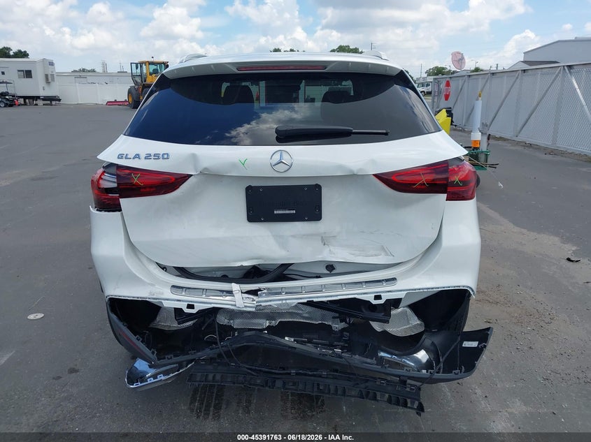 2025 Mercedes-benz Gla-klasse VIN W1N4N4GB0SJ661874 IAAI salvage auction — FRONT & REAR, Salvage Title, sold $9,800 on 2026-08-26 (photo 6)