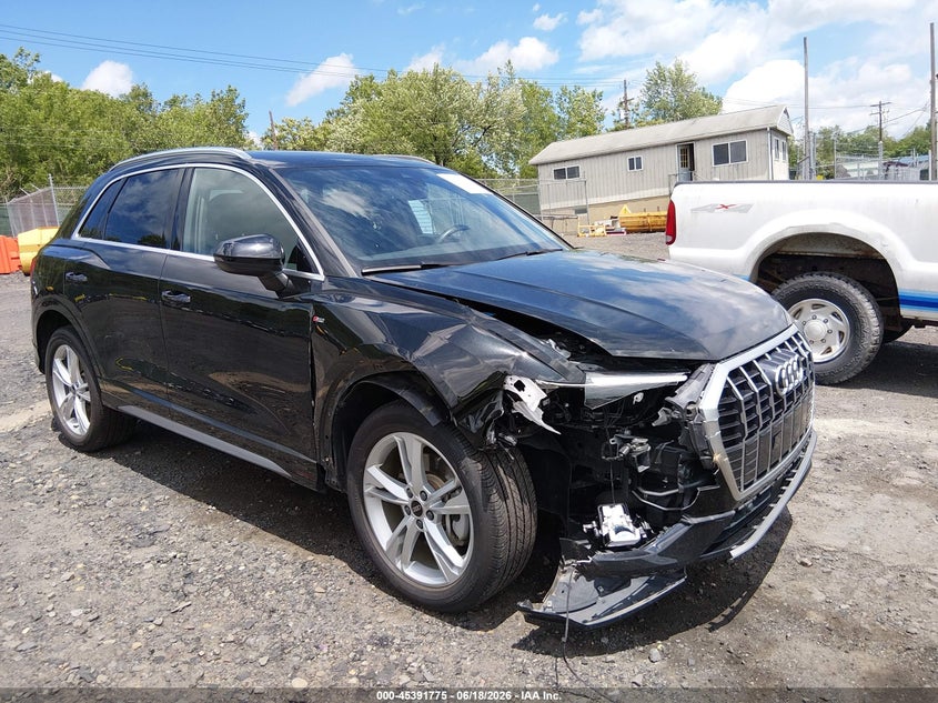 2024 Audi Q3 VIN WA1DECF34R1133724 IAAI salvage auction — RIGHT FRONT, Salvage (Pennsylvania), sold $12,700 on 2026-07-21 (photo 1)