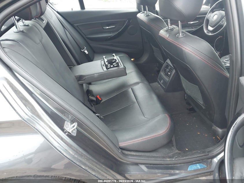 2014 BMW VIN WBA3A5G52ENP28435 IAAI salvage auction — FRONT END, Clear (Virginia), sold $1,900 on 2026-08-02 (photo 8)