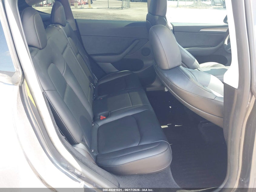 2023 Tesla Model y VIN 7SAYGDEF6PF839250 IAAI salvage auction — RIGHT SIDE, Salvage Title, sold $11,800 on 2026-07-30 (photo 8)