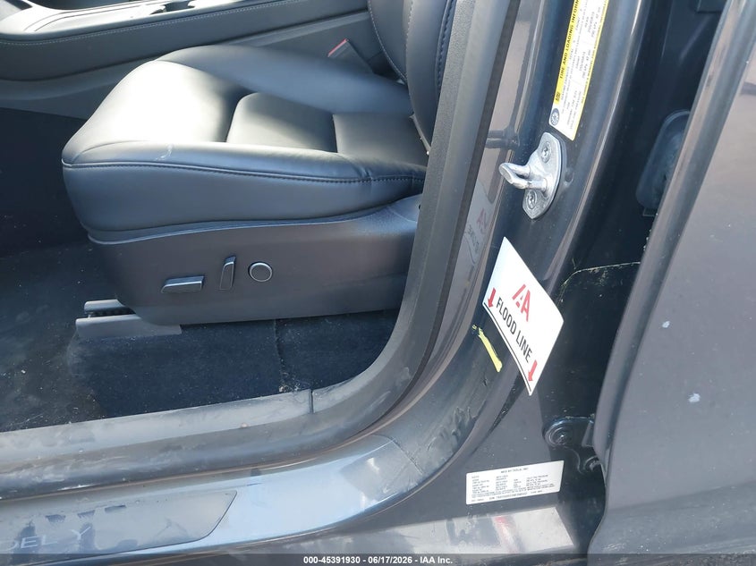 2022 Tesla Model y VIN 7SAYGDEE5NF398442 IAAI salvage auction — WATER/FLOOD, Mv-907A (New York), sold $11,800 on 2026-07-07 (photo 6)