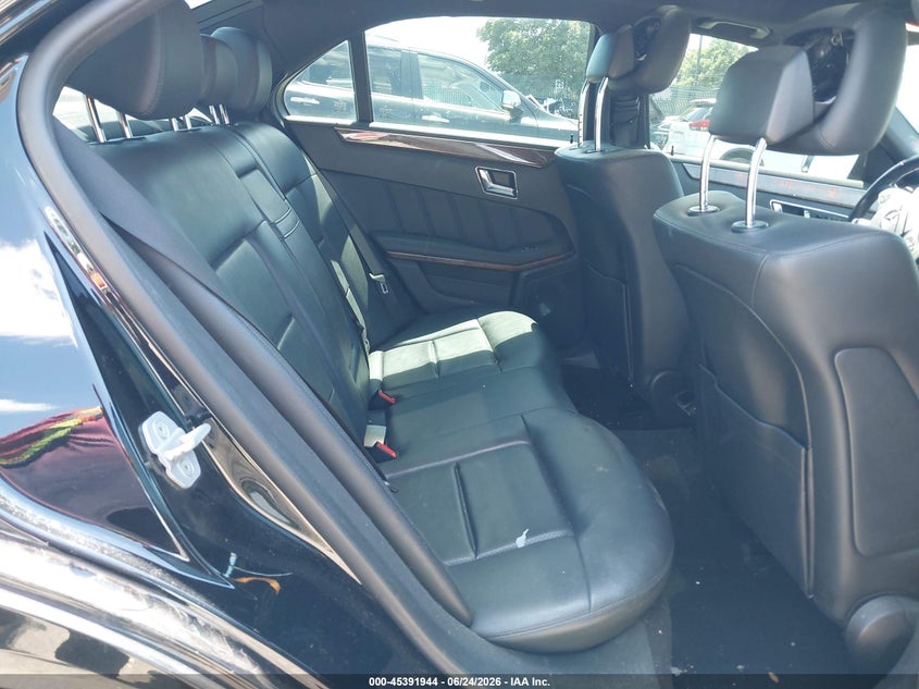 2011 Mercedes-benz E-class VIN WDDHF8HB2BA487100 IAAI salvage auction — RIGHT FRONT, Salvage (Pennsylvania), sold $25 on 2026-07-24 (photo 8)