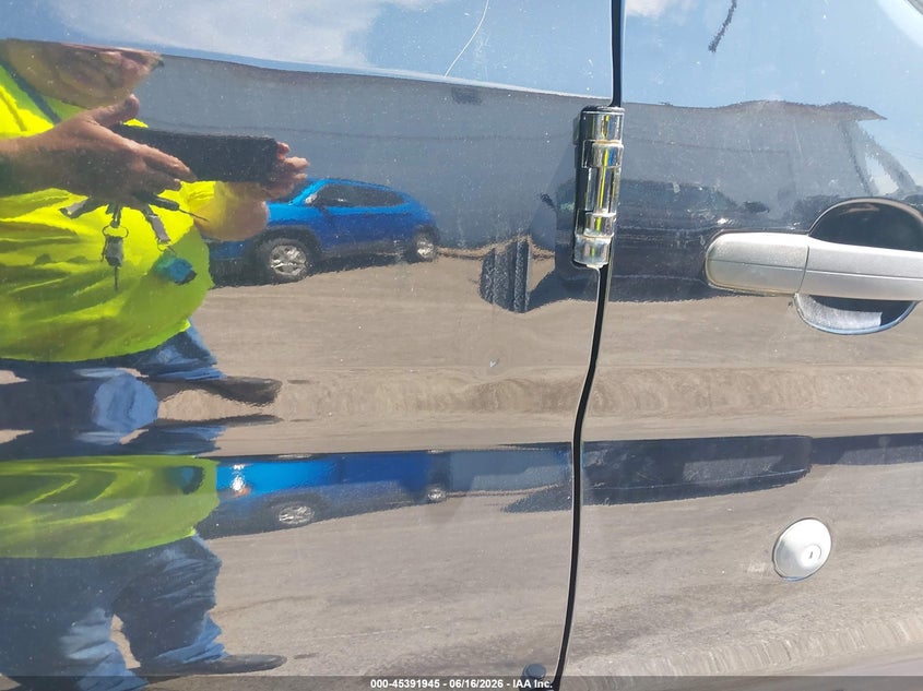 2019 Ford Transit 150 VIN 1FMZK1ZM7KKB08387 IAAI salvage auction — NORMAL WEAR, Sf97 (New York), sold $10,950 on 2026-07-27 (photo 6)