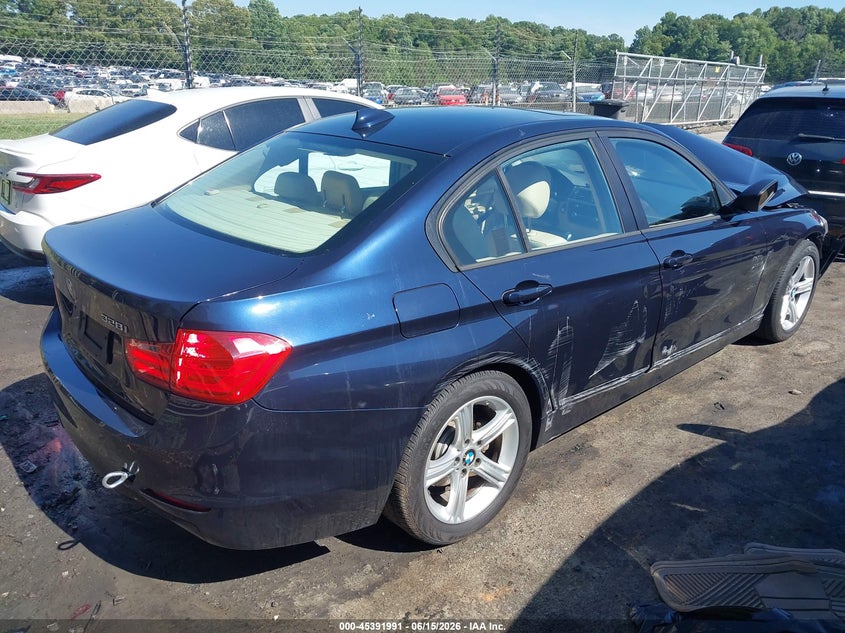 2013 BMW 3er VIN WBA3B5G57DNS02894 IAAI salvage auction — FRONT END, Salvage Title, sold $25 on 2026-07-30 (photo 4)