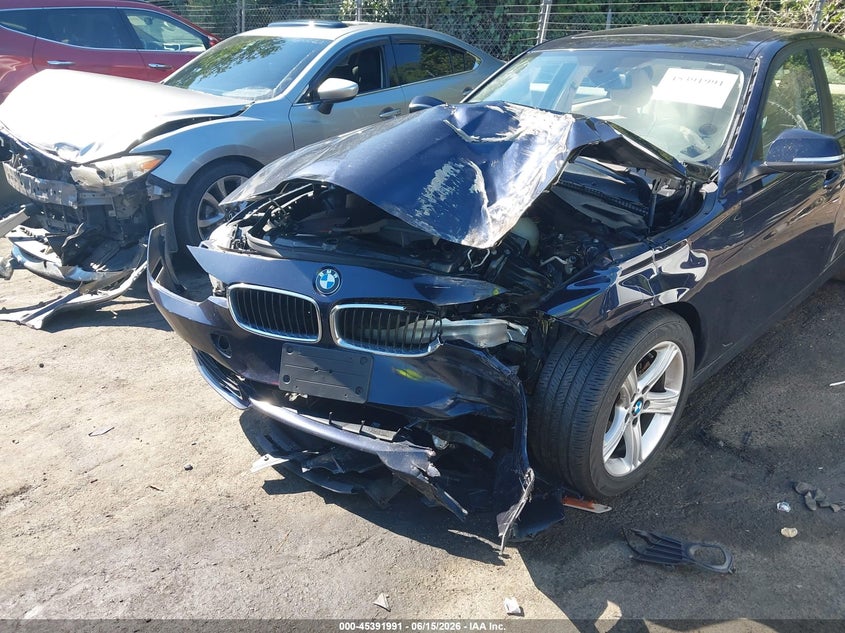 2013 BMW 3er VIN WBA3B5G57DNS02894 IAAI salvage auction — FRONT END, Salvage Title, sold $25 on 2026-07-30 (photo 6)