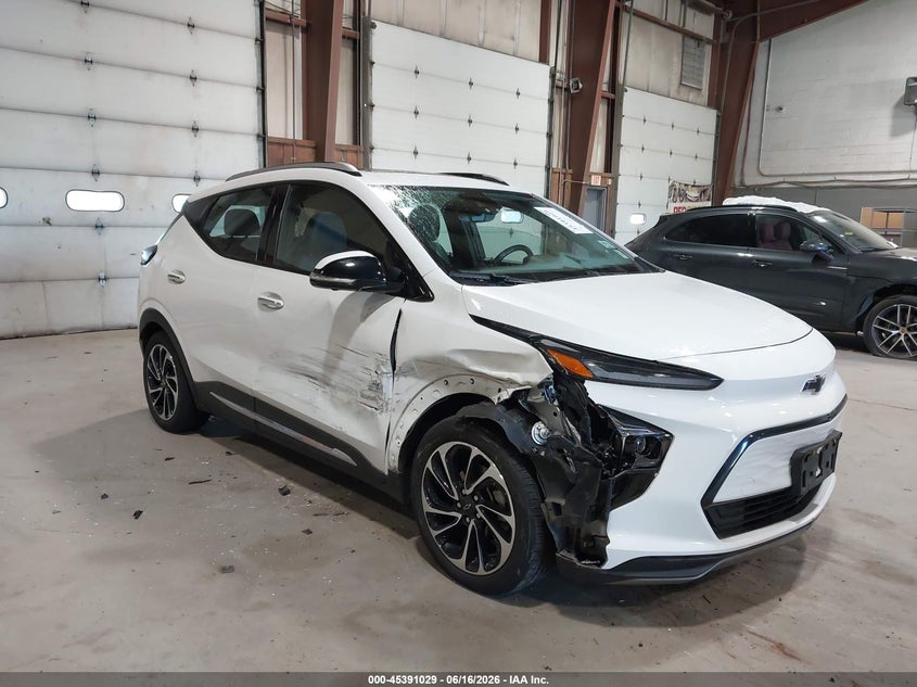 2022 Chevrolet Bolt euv VIN 1G1FZ6S01N4119524 IAAI salvage auction — SIDE, Salvage Title, sold $8,950 on 2026-07-16 (photo 1)