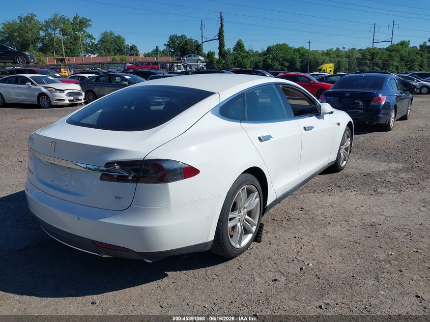 2014 Tesla Model s VIN 5YJSA1S14EFP63620 IAAI salvage auction — FRONT END, Clear (Pennsylvania), sold $1,500 on 2026-07-24 (photo 4)