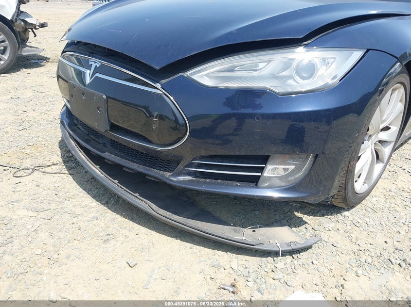 2014 Tesla Model s VIN 5YJSA1H13EFP53815 IAAI salvage auction — FRONT END, Clear (Virginia), sold $1,950 on 2026-07-20 (photo 6)